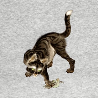 Japanese Cat Catching a Frog T-Shirt